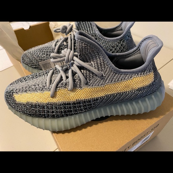 Yeezy 350 Ash blue size 6 - Picture 5 of 8